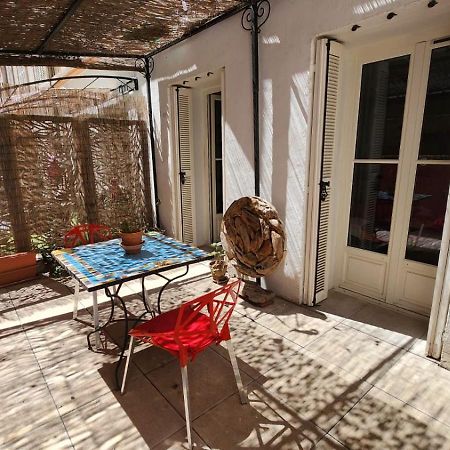 Charmant Appart Studio 30M2 Avec Terrasse 10M2 Vieux Port - Panier - Host Elite Marseille Exterior photo